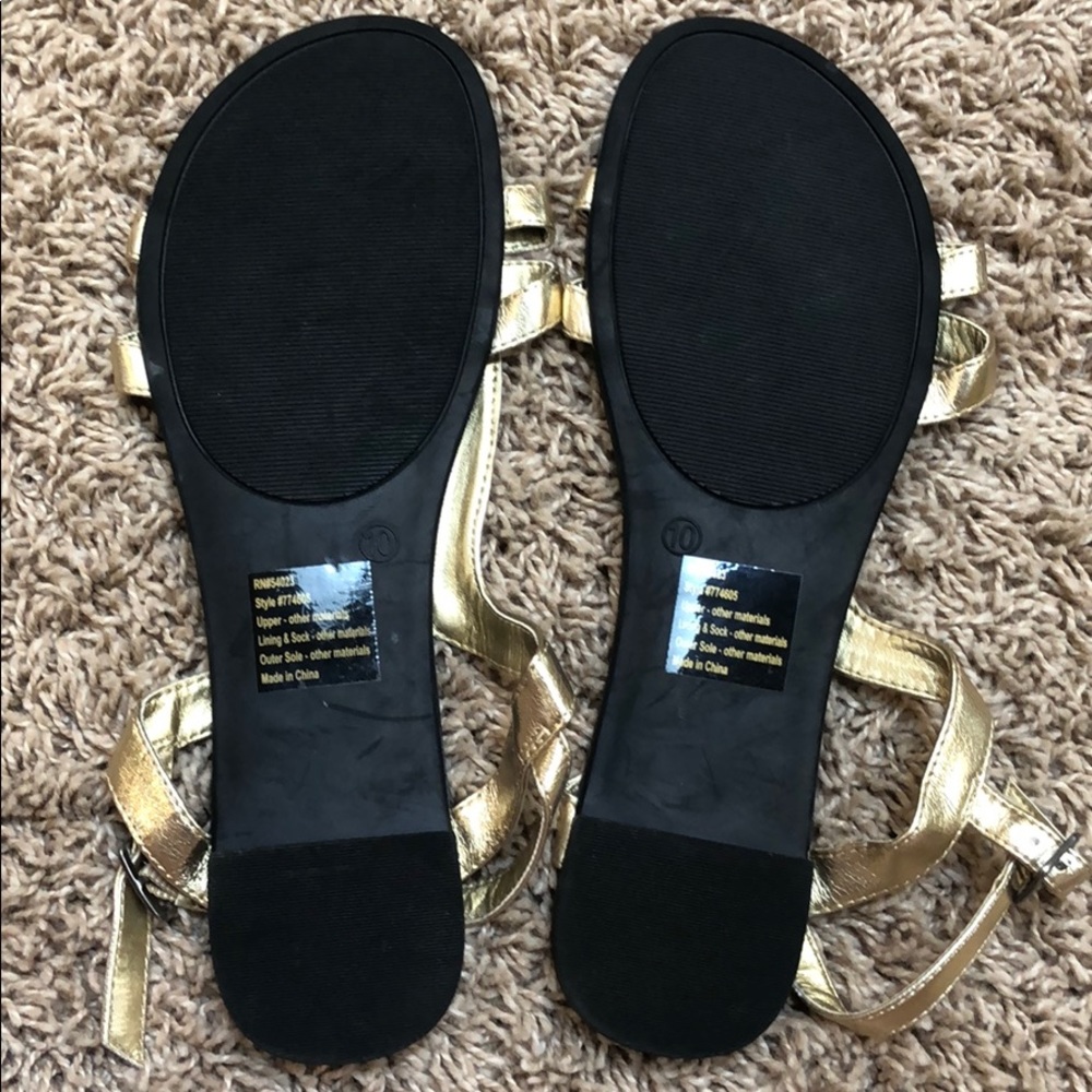 Sandals - Picture 2 of 3